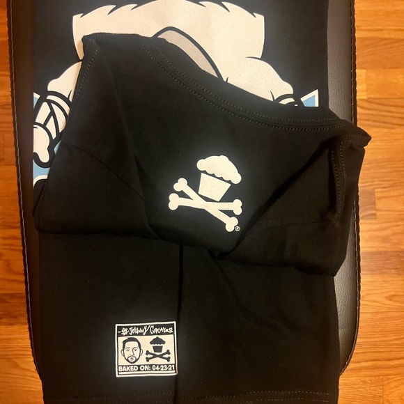 Johnny Cupcakes Lord Raiden Size Large 100% Cotton T-Shirt!! Black - Picture 3 of 5